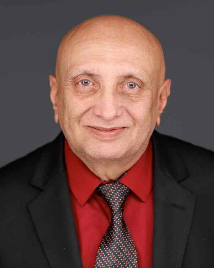 Dr. Sunil chhaya, mindset and transformational coach Spa of Joy